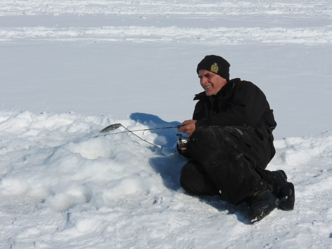 Ice fishing beginners